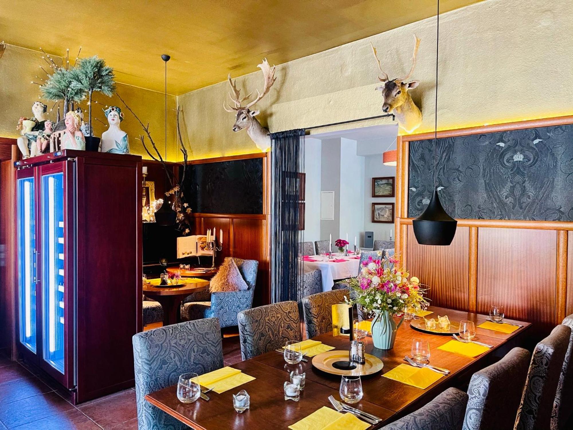 Zu Den Linden - Radebeul Pension Mit Restaurant Eksteriør billede