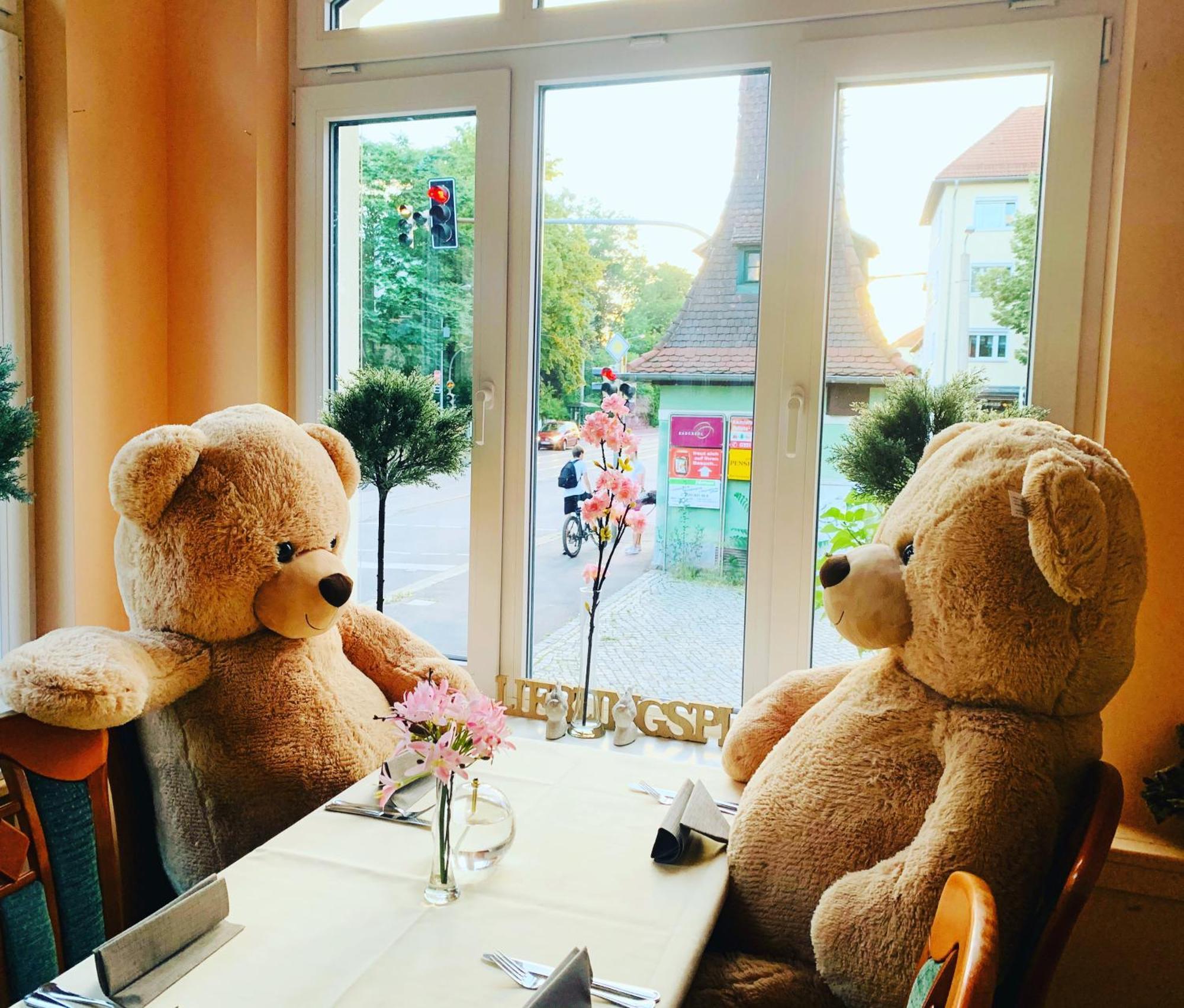 Zu Den Linden - Radebeul Pension Mit Restaurant Eksteriør billede